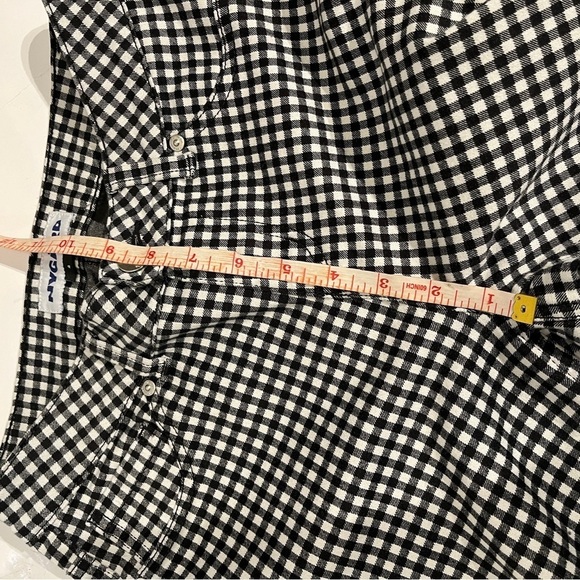 Peter nygard Straight legged white and black checkered button up pants - Picture 5 of 12